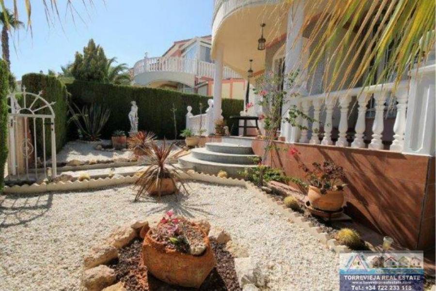 Torrevieja,Alicante,España,3 Bedrooms Bedrooms,2 BathroomsBathrooms,Chalets,40200