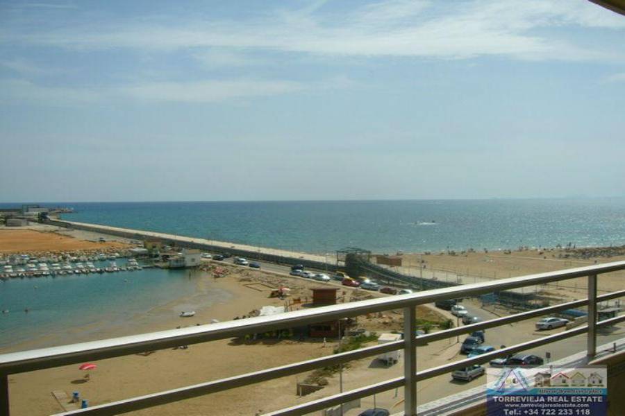 Torrevieja,Alicante,España,3 Bedrooms Bedrooms,2 BathroomsBathrooms,Atico,40205