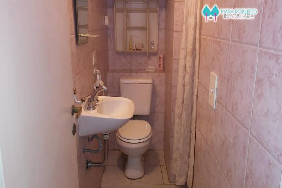 Pinamar,Buenos Aires,Argentina,3 Bedrooms Bedrooms,2 BathroomsBathrooms,Casas,ULISES,4465