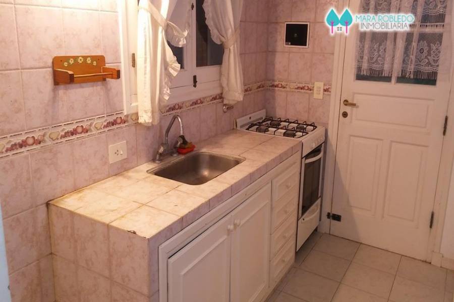 Pinamar,Buenos Aires,Argentina,3 Bedrooms Bedrooms,2 BathroomsBathrooms,Casas,ULISES,4465