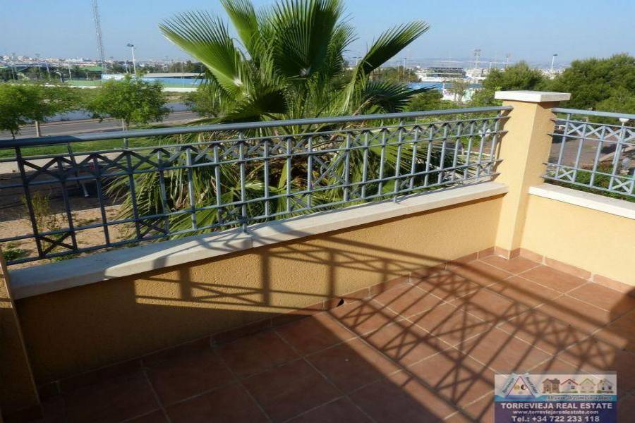 Torrevieja,Alicante,España,3 Bedrooms Bedrooms,2 BathroomsBathrooms,Chalets,40232