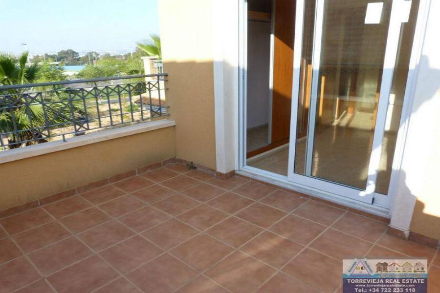 Torrevieja,Alicante,España,3 Bedrooms Bedrooms,2 BathroomsBathrooms,Chalets,40232