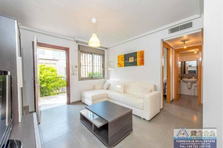 Torrevieja,Alicante,España,3 Bedrooms Bedrooms,2 BathroomsBathrooms,Chalets,40237