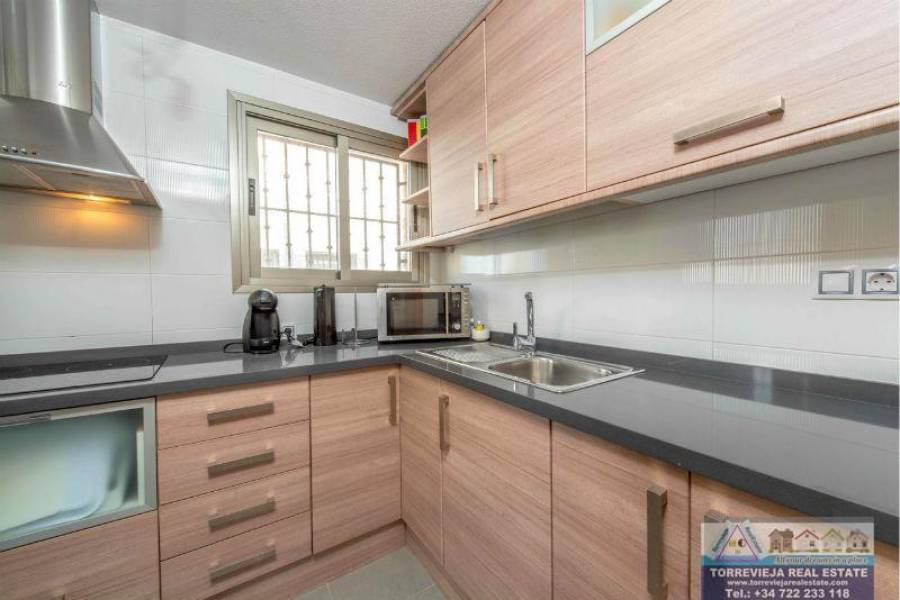 Torrevieja,Alicante,España,3 Bedrooms Bedrooms,2 BathroomsBathrooms,Chalets,40237