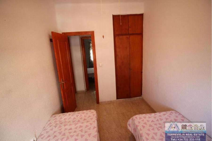 Torrevieja,Alicante,España,3 Bedrooms Bedrooms,1 BañoBathrooms,Apartamentos,40242