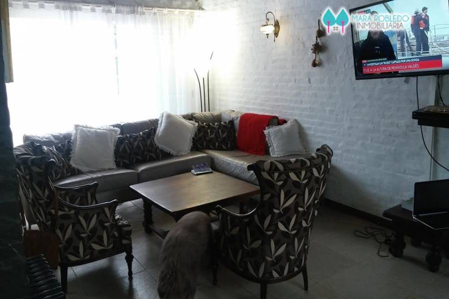 Pinamar,Buenos Aires,Argentina,5 Bedrooms Bedrooms,3 BathroomsBathrooms,Casas,AV. LIBERTADOR,4467