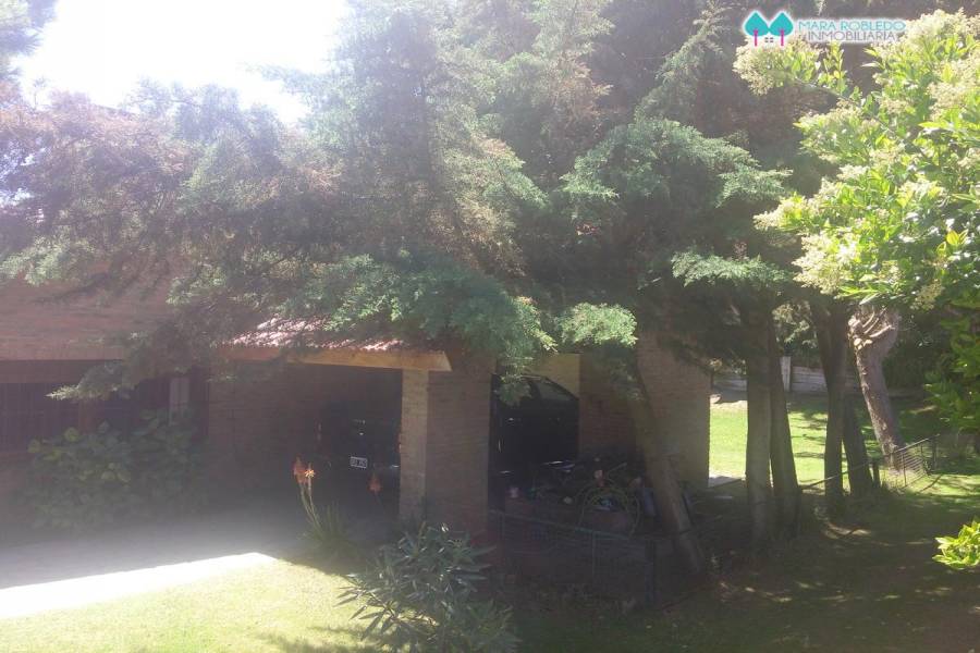 Pinamar,Buenos Aires,Argentina,4 Bedrooms Bedrooms,3 BathroomsBathrooms,Casas,AV. LIBERTADOR,4468