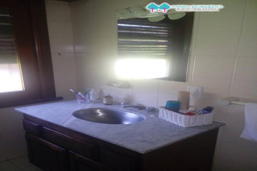 Pinamar,Buenos Aires,Argentina,4 Bedrooms Bedrooms,3 BathroomsBathrooms,Casas,AV. LIBERTADOR,4468