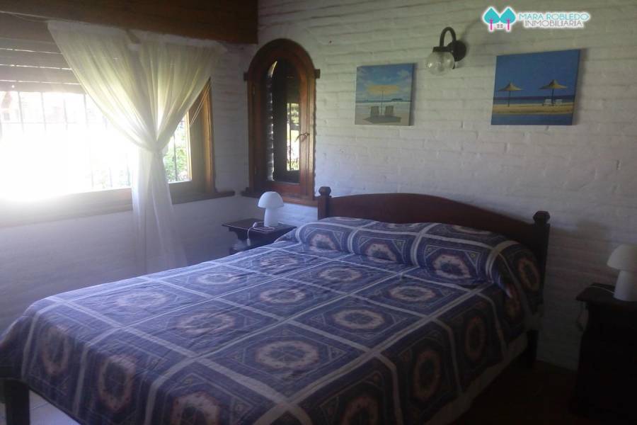 Pinamar,Buenos Aires,Argentina,4 Bedrooms Bedrooms,3 BathroomsBathrooms,Casas,AV. LIBERTADOR,4468