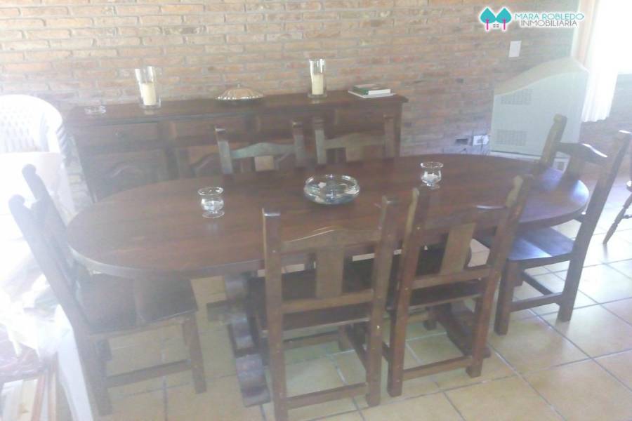 Pinamar,Buenos Aires,Argentina,4 Bedrooms Bedrooms,3 BathroomsBathrooms,Casas,AV. LIBERTADOR,4468