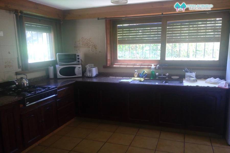 Pinamar,Buenos Aires,Argentina,4 Bedrooms Bedrooms,3 BathroomsBathrooms,Casas,AV. LIBERTADOR,4468