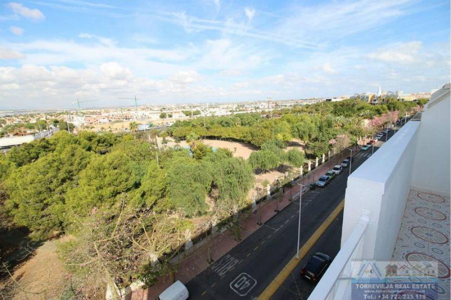 Torrevieja,Alicante,España,2 Bedrooms Bedrooms,1 BañoBathrooms,Atico,40270
