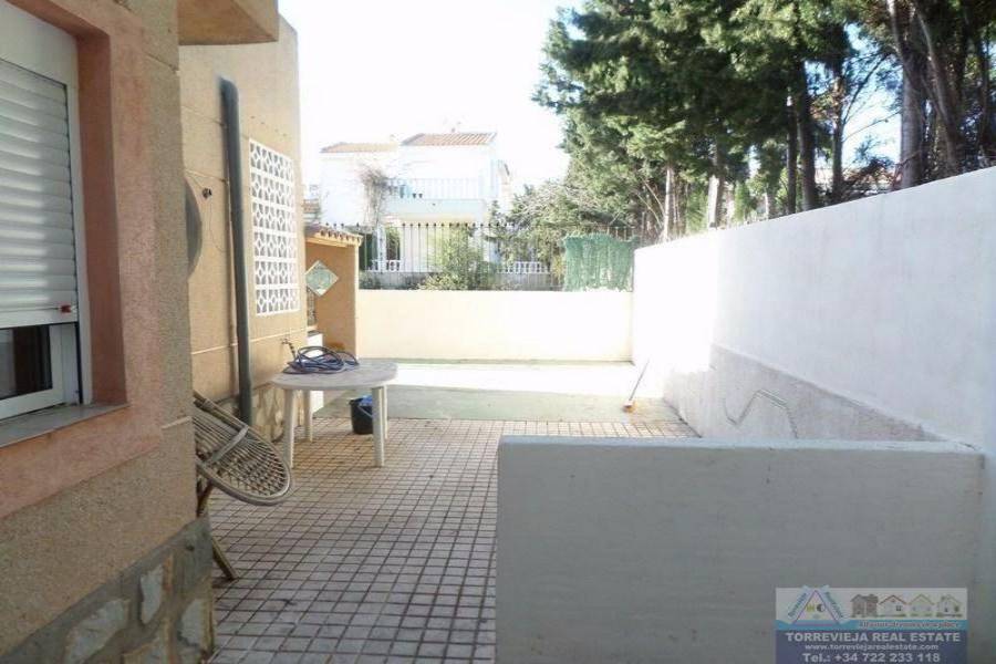 Torrevieja,Alicante,España,3 Bedrooms Bedrooms,1 BañoBathrooms,Dúplex,40276