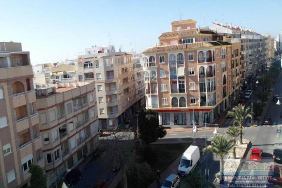 Torrevieja,Alicante,España,3 Bedrooms Bedrooms,2 BathroomsBathrooms,Atico,40299