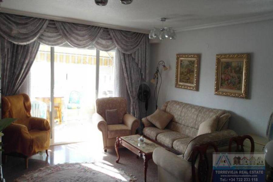 Torrevieja,Alicante,España,3 Bedrooms Bedrooms,2 BathroomsBathrooms,Atico,40299