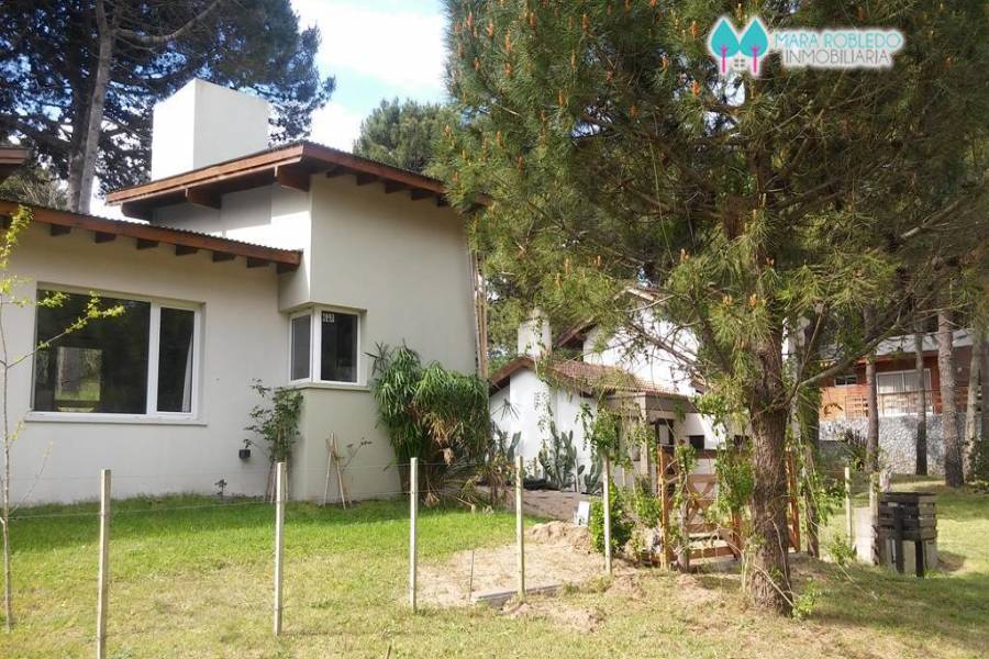 Pinamar,Buenos Aires,Argentina,2 Bedrooms Bedrooms,1 BañoBathrooms,Casas,CLIO,4473
