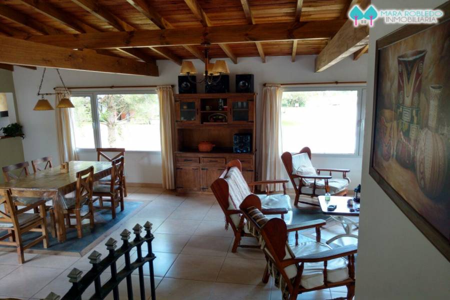 Pinamar,Buenos Aires,Argentina,2 Bedrooms Bedrooms,1 BañoBathrooms,Casas,CLIO,4473