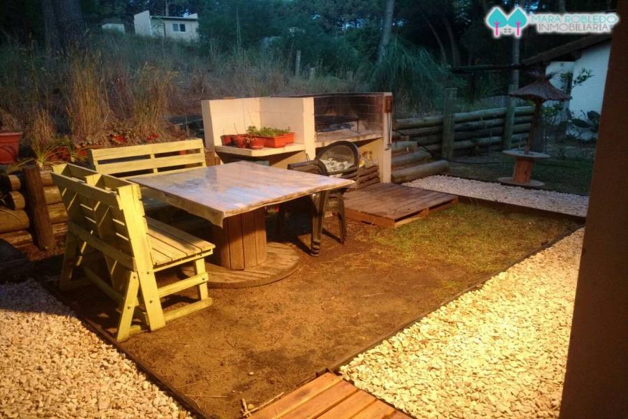 Pinamar,Buenos Aires,Argentina,2 Bedrooms Bedrooms,1 BañoBathrooms,Casas,CLIO,4473