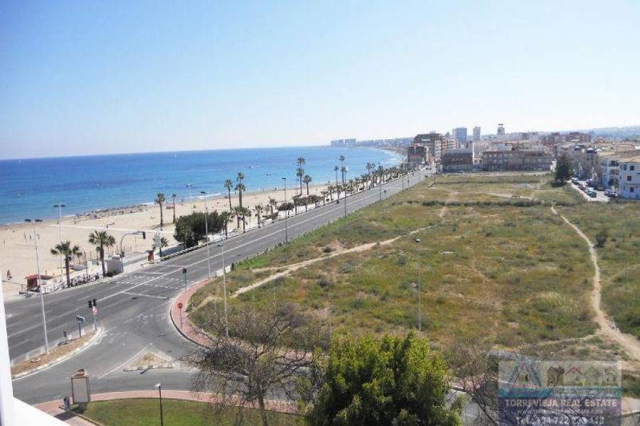 Torrevieja,Alicante,España,3 Bedrooms Bedrooms,2 BathroomsBathrooms,Atico,40315
