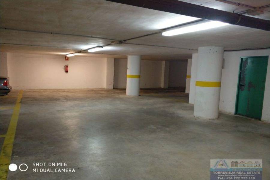 Torrevieja,Alicante,España,Cocheras,40323