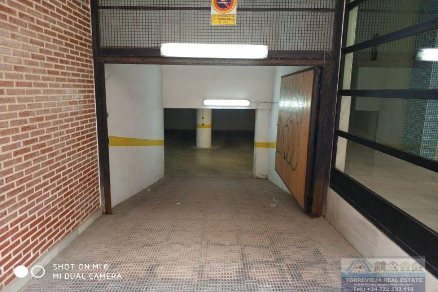 Torrevieja,Alicante,España,Cocheras,40323