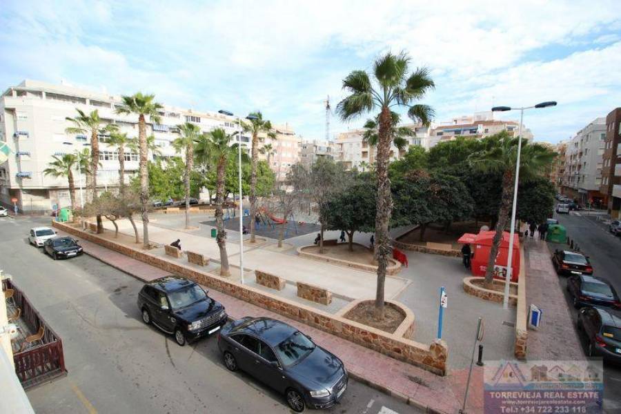 Torrevieja,Alicante,España,3 Bedrooms Bedrooms,2 BathroomsBathrooms,Apartamentos,40329
