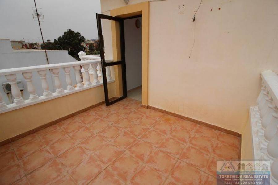 Torrevieja,Alicante,España,3 Bedrooms Bedrooms,2 BathroomsBathrooms,Chalets,40335