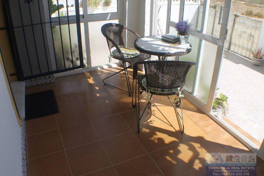 Torrevieja,Alicante,España,2 Bedrooms Bedrooms,1 BañoBathrooms,Bungalow,40351