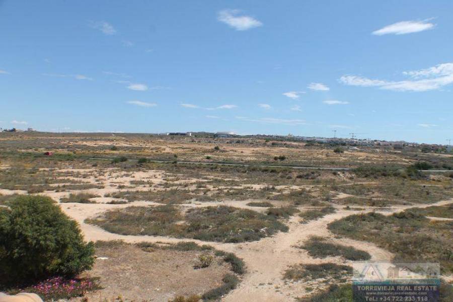 Torrevieja,Alicante,España,2 Bedrooms Bedrooms,1 BañoBathrooms,Bungalow,40352