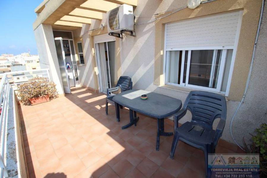 Torrevieja,Alicante,España,1 Dormitorio Bedrooms,1 BañoBathrooms,Atico,40364