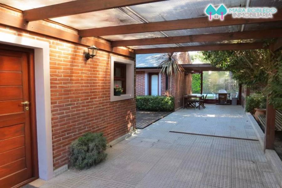 Pinamar,Buenos Aires,Argentina,3 Bedrooms Bedrooms,2 BathroomsBathrooms,Casas,DE LAS HESPÉRIDES,4479