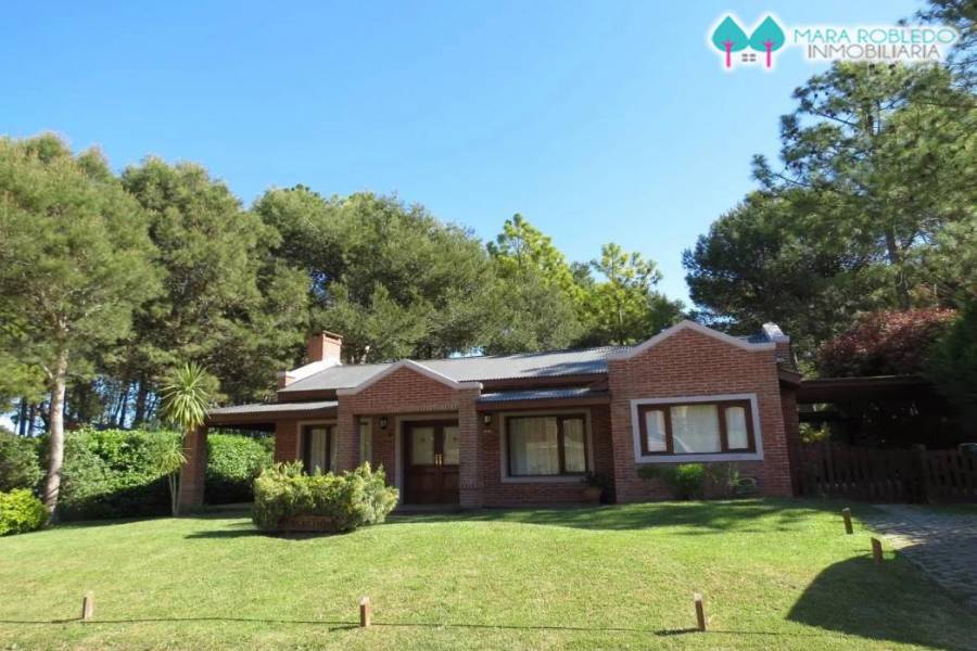 Pinamar,Buenos Aires,Argentina,3 Bedrooms Bedrooms,2 BathroomsBathrooms,Casas,DE LAS HESPÉRIDES,4479
