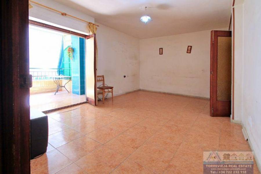 Torrevieja,Alicante,España,3 Bedrooms Bedrooms,1 BañoBathrooms,Apartamentos,40372
