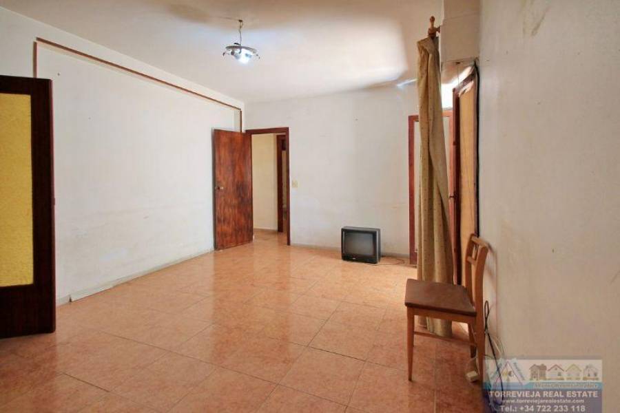 Torrevieja,Alicante,España,3 Bedrooms Bedrooms,1 BañoBathrooms,Apartamentos,40372