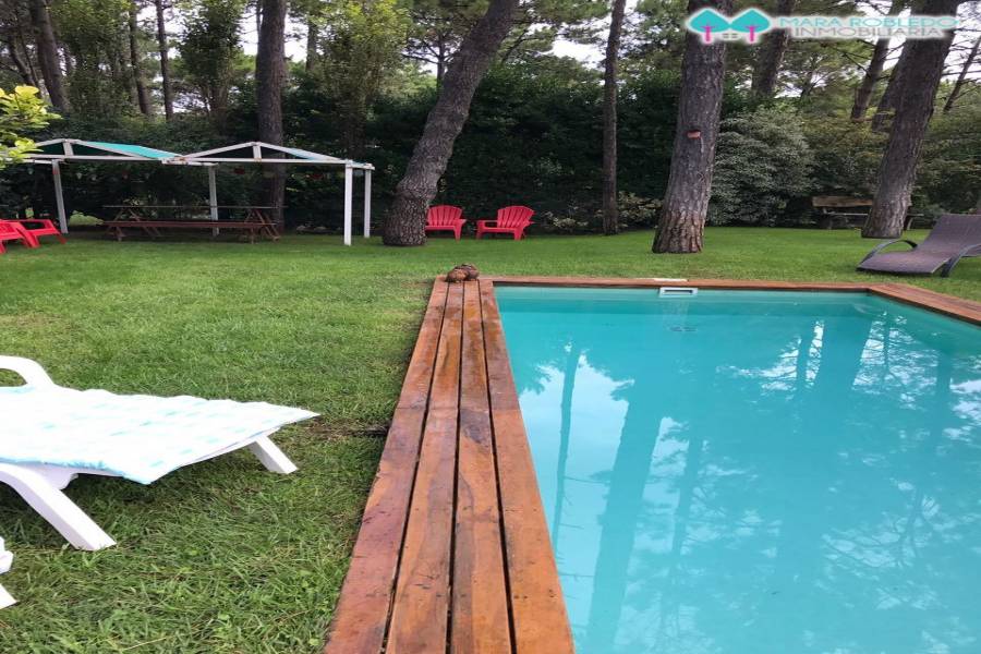 Pinamar,Buenos Aires,Argentina,2 Bedrooms Bedrooms,2 BathroomsBathrooms,Casas,DE LAS NEREIDAS ,4480