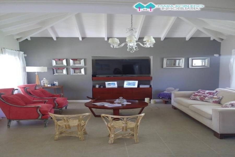Pinamar,Buenos Aires,Argentina,2 Bedrooms Bedrooms,2 BathroomsBathrooms,Casas,DE LAS NEREIDAS ,4480