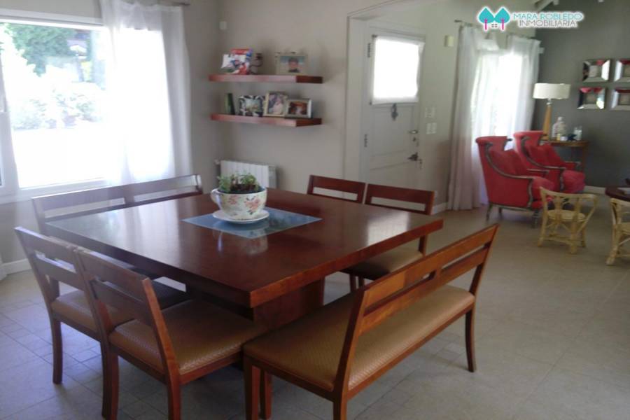 Pinamar,Buenos Aires,Argentina,2 Bedrooms Bedrooms,2 BathroomsBathrooms,Casas,DE LAS NEREIDAS ,4480