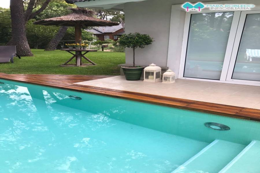 Pinamar,Buenos Aires,Argentina,2 Bedrooms Bedrooms,2 BathroomsBathrooms,Casas,DE LAS NEREIDAS ,4480