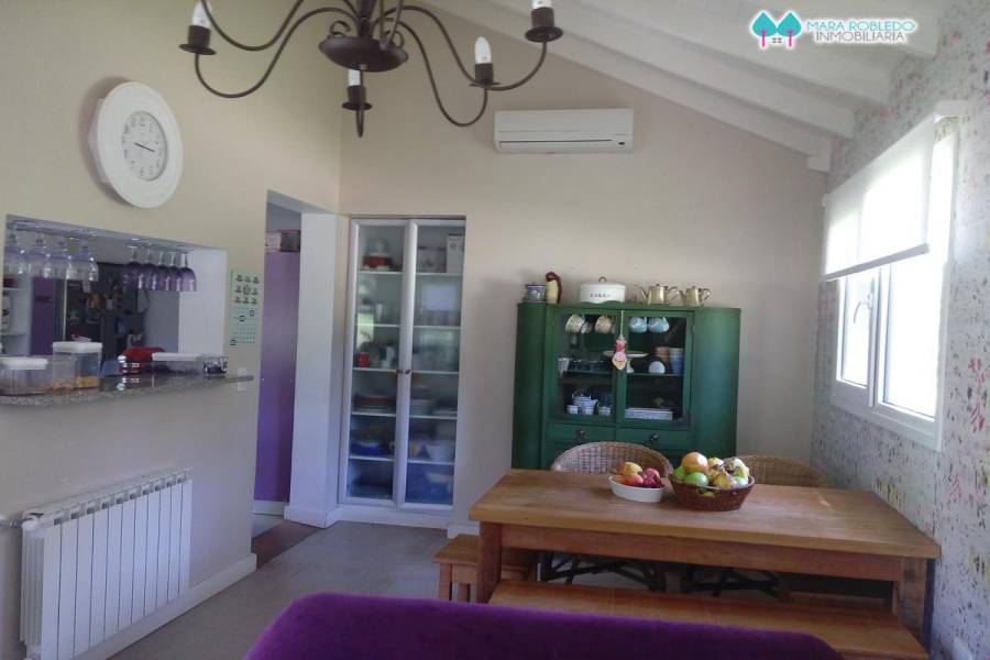 Pinamar,Buenos Aires,Argentina,2 Bedrooms Bedrooms,2 BathroomsBathrooms,Casas,DE LAS NEREIDAS ,4480