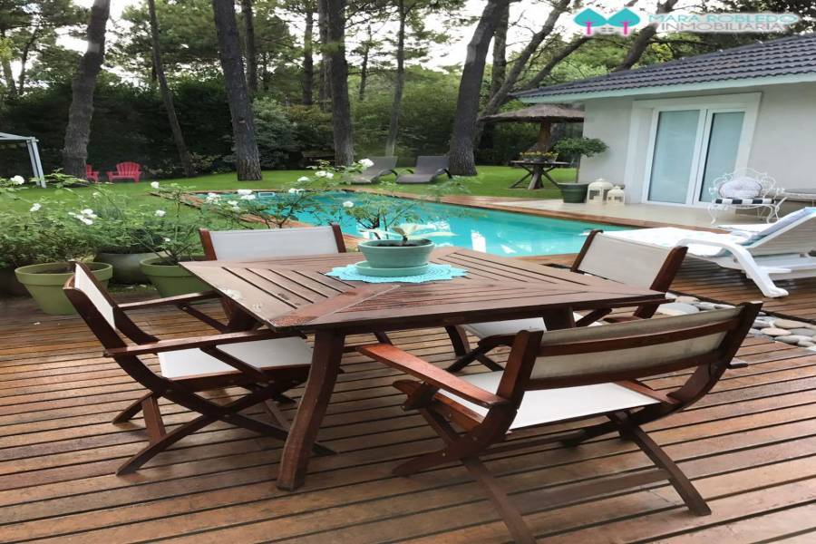 Pinamar,Buenos Aires,Argentina,2 Bedrooms Bedrooms,2 BathroomsBathrooms,Casas,DE LAS NEREIDAS ,4480