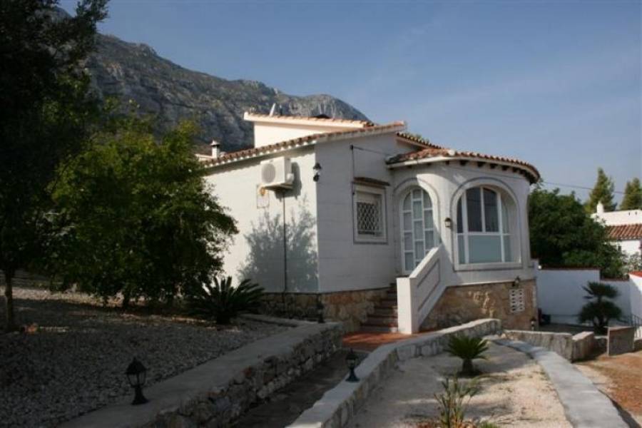 Dénia,Alicante,España,3 Bedrooms Bedrooms,2 BathroomsBathrooms,Chalets,40389