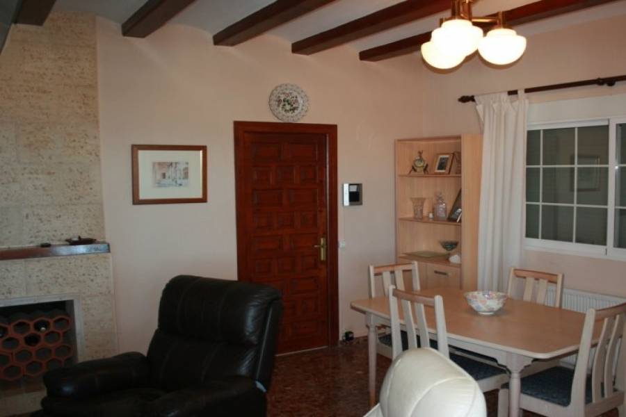 Dénia,Alicante,España,3 Bedrooms Bedrooms,2 BathroomsBathrooms,Chalets,40389