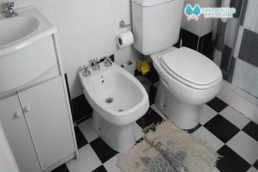 Pinamar,Buenos Aires,Argentina,3 Bedrooms Bedrooms,3 BathroomsBathrooms,Casas,DE LOS TRITONES,4481