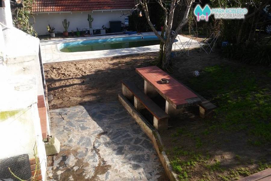 Pinamar,Buenos Aires,Argentina,3 Bedrooms Bedrooms,3 BathroomsBathrooms,Casas,DE LOS TRITONES,4481