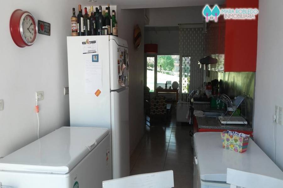 Pinamar,Buenos Aires,Argentina,3 Bedrooms Bedrooms,3 BathroomsBathrooms,Casas,DE LOS TRITONES,4481
