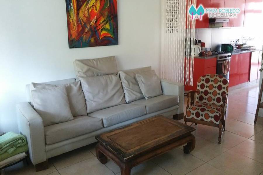 Pinamar,Buenos Aires,Argentina,3 Bedrooms Bedrooms,3 BathroomsBathrooms,Casas,DE LOS TRITONES,4481