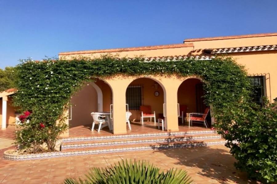 La Xara,Alicante,España,4 Bedrooms Bedrooms,4 BathroomsBathrooms,Casas,40392