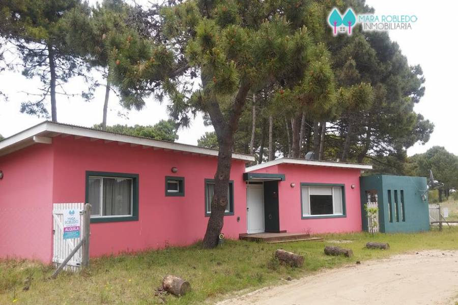 Pinamar,Buenos Aires,Argentina,3 Bedrooms Bedrooms,2 BathroomsBathrooms,Casas,NAYADES,4486