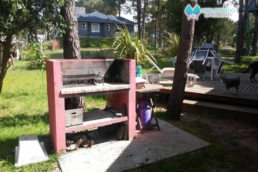 Pinamar,Buenos Aires,Argentina,3 Bedrooms Bedrooms,2 BathroomsBathrooms,Casas,NAYADES,4486