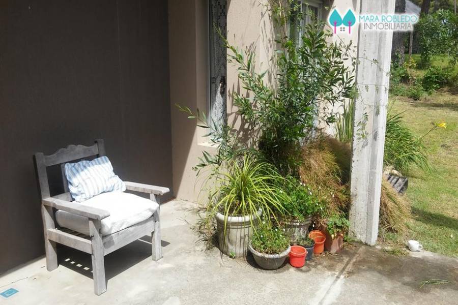 Pinamar,Buenos Aires,Argentina,2 Bedrooms Bedrooms,1 BañoBathrooms,Casas,TITANES ,4489